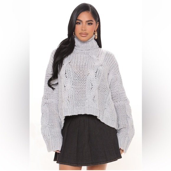 HYFVE Grey chunky cable knit cropped turtle neck sweater in medium - Picture 1 of 16